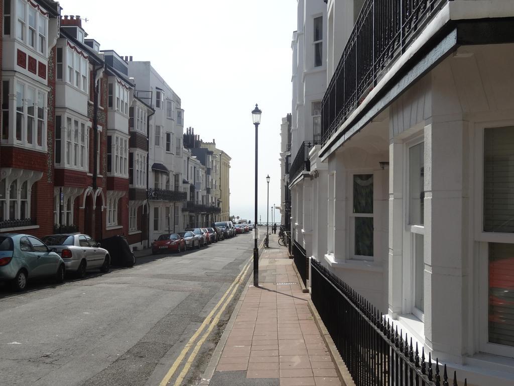 Burlington Beach Apartments Hove Pokoj fotografie