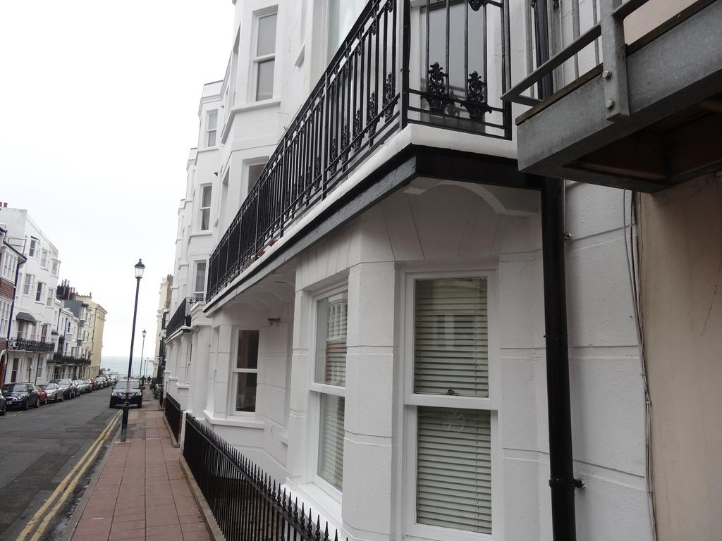 Burlington Beach Apartments Hove Pokoj fotografie