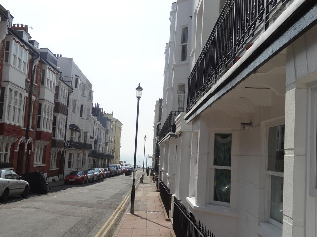 Burlington Beach Apartments Hove Pokoj fotografie